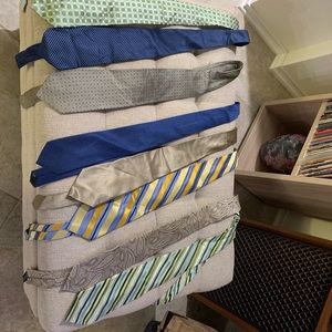 8 men’s tie selling all together please see pic